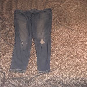 hollister low rise cropped jeans